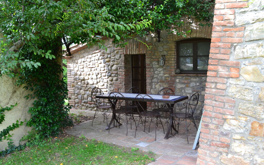 Appartamento Pietra Viva, Wifi, Near Perugia: Autumn, Building Exterior, Spring, Summer