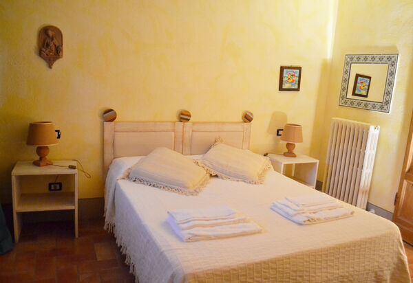 Appartamento Poggiolo, Wifi, Near Perugia: Autumn, Bedroom, Spring, Summer, Winter