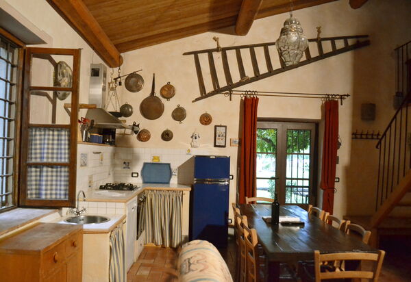 Appartamento Poggiolo, Wifi, Near Perugia: Autumn, Living Room, Spring, Summer, Winter