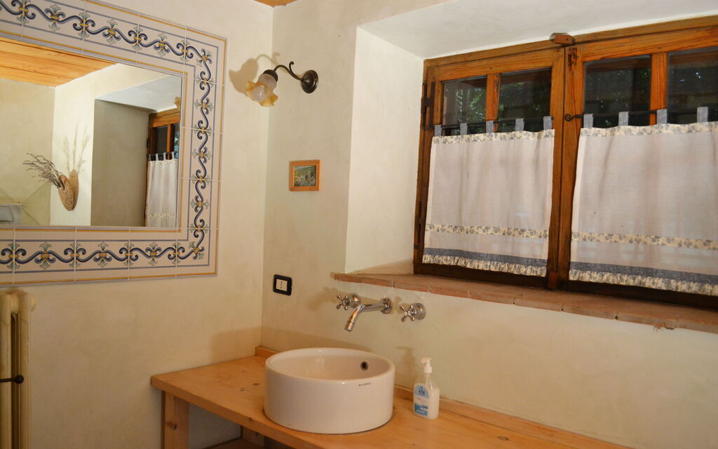 Appartamento Poggiolo, Wifi, Near Perugia: Autumn, Bathroom, Spring, Summer, Winter