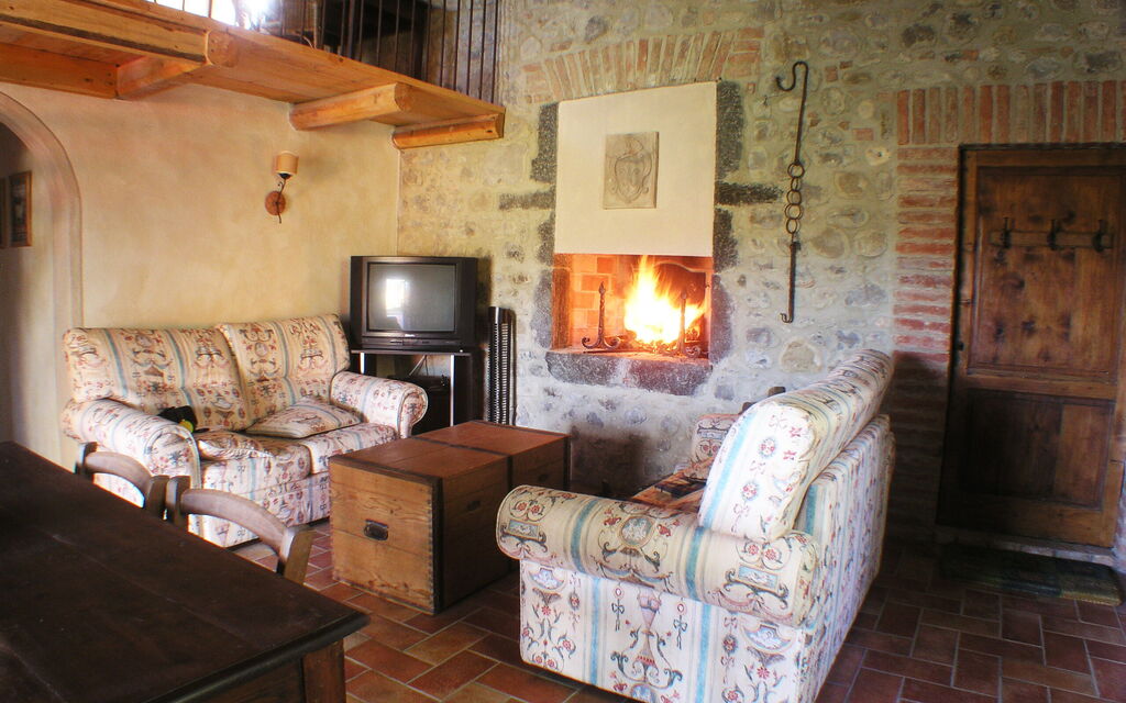 Appartamento Poggiolo, Wifi, Near Perugia: Autumn, Living Room, Spring, Summer, Winter