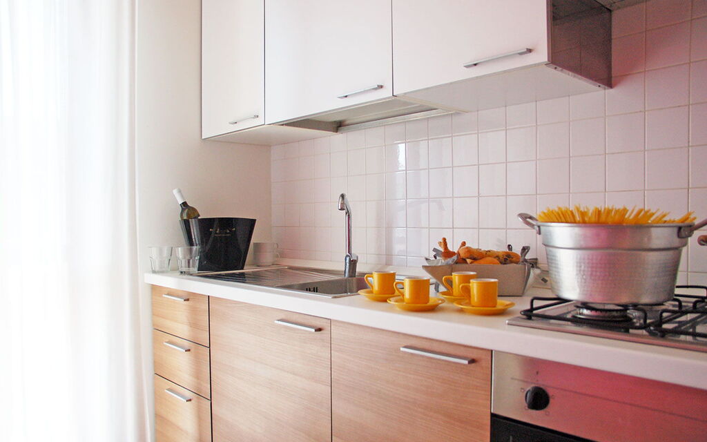 Marconi Seaside Residence, Pool, Wifi, Abruzzo - : Autumn, Kitchen, Spring, Summer