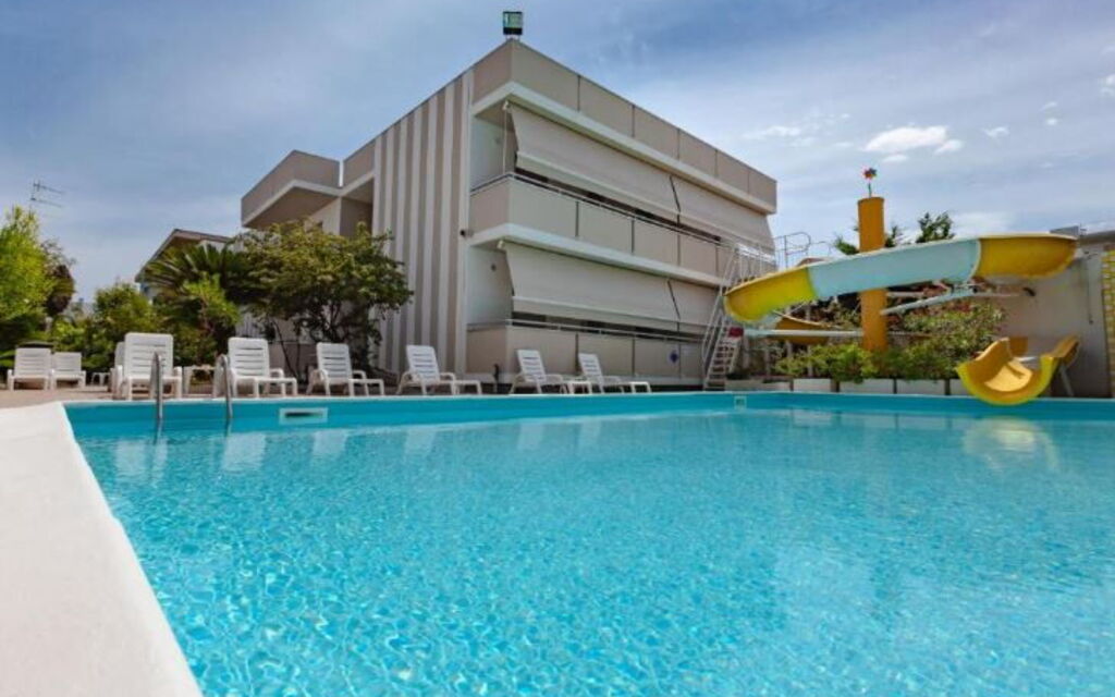 Marconi Seaside Residence, Pool, Wifi, Abruzzo: Autumn, Pool, Spring, Summer