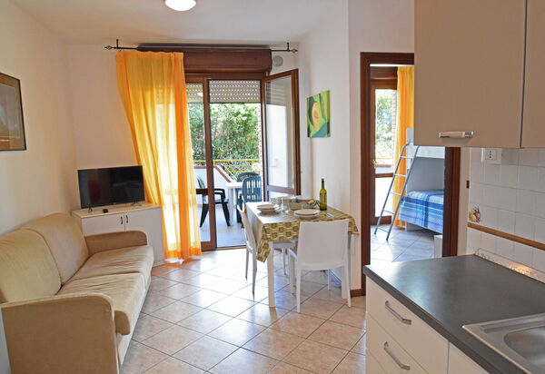 Appartamenti Della Rosa Seaside Abruzzo: Autunno, Cucina, Estate, Inverno, Primavera, Sala da pranzo, Soggiorno