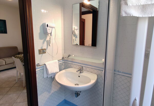 Appartamenti Della Rosa Seaside Abruzzo: Autunno, Bagno, Estate, Inverno, Primavera