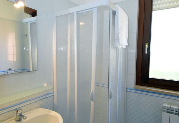 Appartamenti Della Rosa Seaside Abruzzo: Autunno, Bagno, Estate, Inverno, Primavera