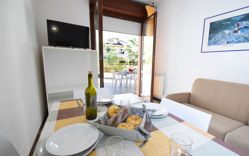 Appartamenti Della Rosa Seaside Abruzzo - : Autunno, Cucina, Estate, Inverno, Primavera, Sala da pranzo, Soggiorno