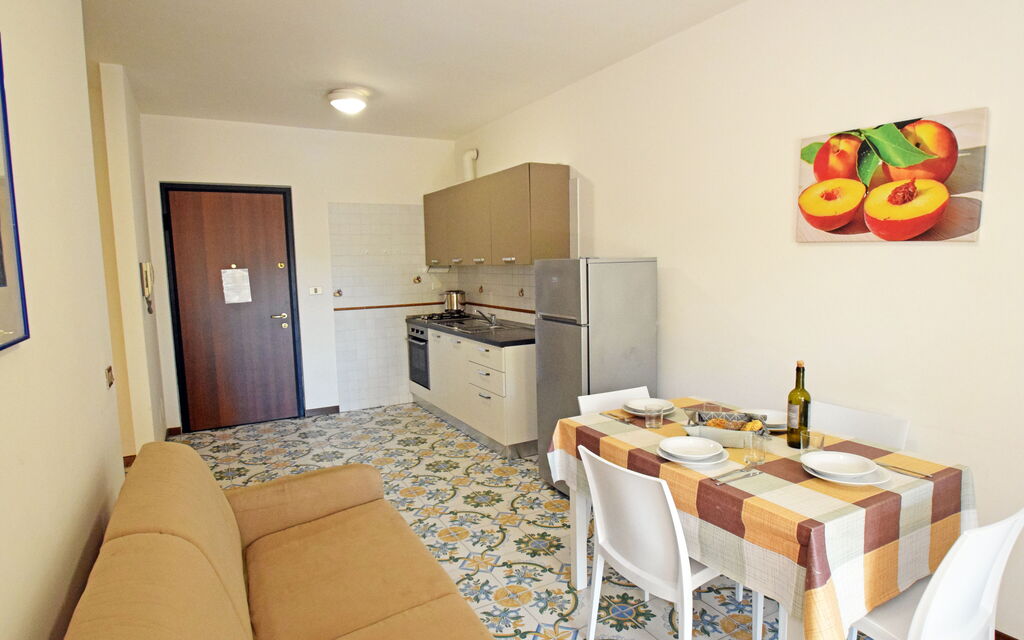 Appartamenti Della Rosa Seaside Abruzzo - : Autunno, Cucina, Estate, Inverno, Primavera, Sala da pranzo, Soggiorno