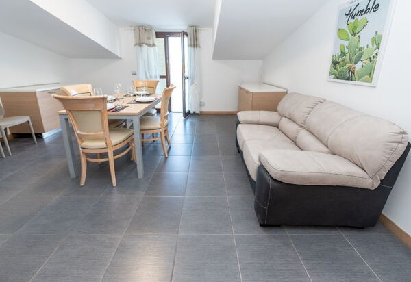 Residence Near The Sea - Abruzzo: Autunno, Cucina, Estate, Inverno, Primavera, Sala da pranzo, Soggiorno