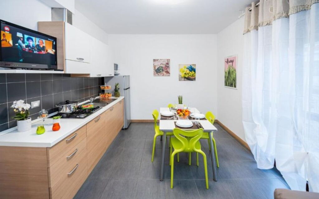 Residence Near The Sea - Abruzzo - : Autunno, Cucina, Estate, Inverno, Primavera, Sala da pranzo, Soggiorno