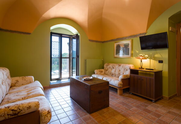 Country House Abate Pool, Ac, Wifi, Potenza: Autumn, Living Room, Spring, Summer