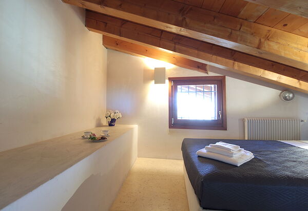 Silea Apartments, Pool, Garden, Treviso: Autumn, Bedroom, Spring, Summer