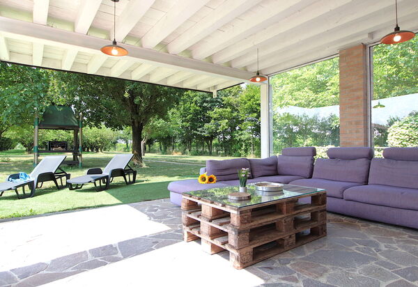 Silea Apartments, Pool, Garden, Treviso: Autumn, Garden, Spring, Summer