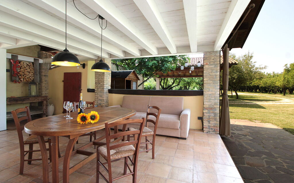 Silea Apartments, Pool, Garden, Treviso: Autunno, Estate, Giardino, Primavera