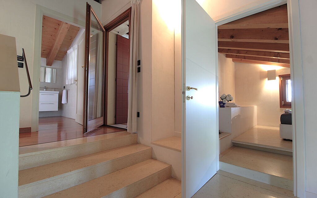 Silea Apartments, Pool, Garden, Treviso - : Autumn, Spring, Summer