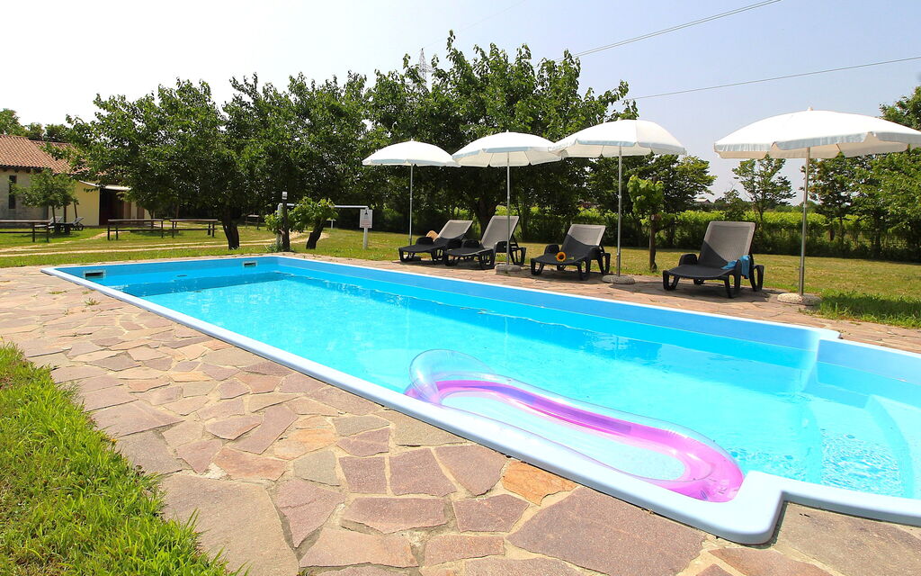 Silea Apartments, Pool, Garden, Treviso: Autunno, Estate, Piscina, Primavera