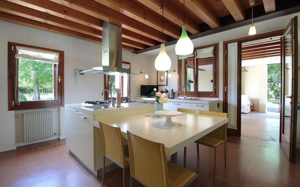 Silea Apartments, Pool, Garden, Treviso - : Autunno, Cucina, Estate, Primavera