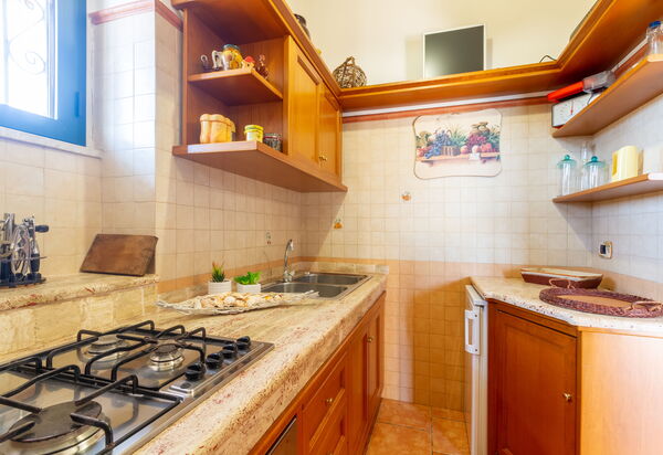 Luxury Private Villa With Garden: Autunno, Cucina, Estate, Primavera