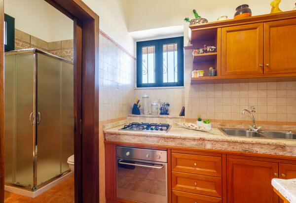 Luxury Private Villa With Garden: Autunno, Cucina, Estate, Primavera