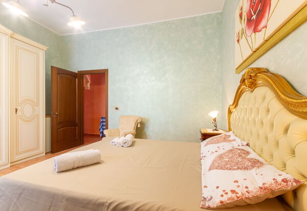 Luxury Private Villa With Garden: Autunno, Camera da letto, Estate, Primavera