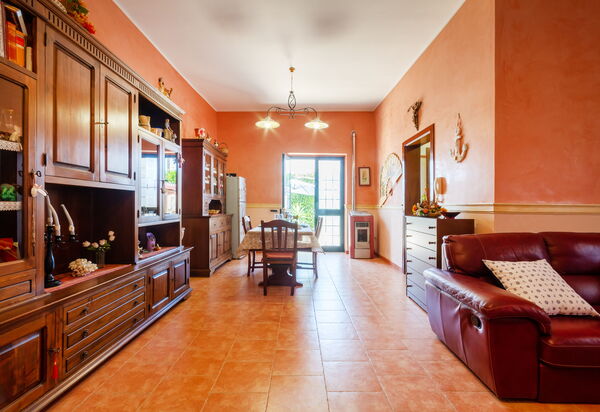 Luxury Private Villa With Garden: Autunno, Estate, Primavera, Soggiorno