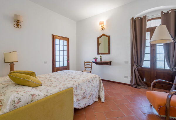 Agriturismo Agresto Apartments And Cottage, Pool, Casole D'elsa: Autunno, Bagno, Camera da letto, Estate, Primavera