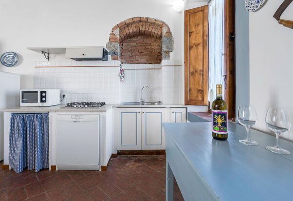 Agriturismo Agresto Apartments And Cottage, Pool, Casole D'elsa: Autunno, Bagno, Cucina, Estate, Primavera