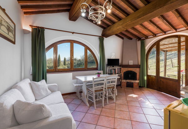 Agriturismo Agresto Apartments And Cottage, Pool, Casole D'elsa: Autunno, Bagno, Cucina, Estate, Primavera