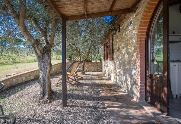 Agriturismo Agresto Apartments And Cottage, Pool, Casole D'elsa: Autunno, Estate, Giardino, Primavera