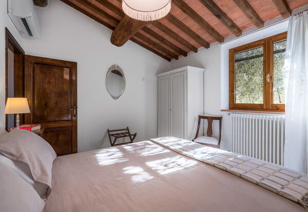 Agriturismo Agresto Apartments And Cottage, Pool, Casole D'elsa: Autunno, Bagno, Camera da letto, Estate, Primavera