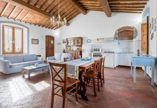 Agriturismo Agresto Apartments And Cottage, Pool, Casole D'elsa: Autunno, Bagno, Estate, Primavera, Soggiorno