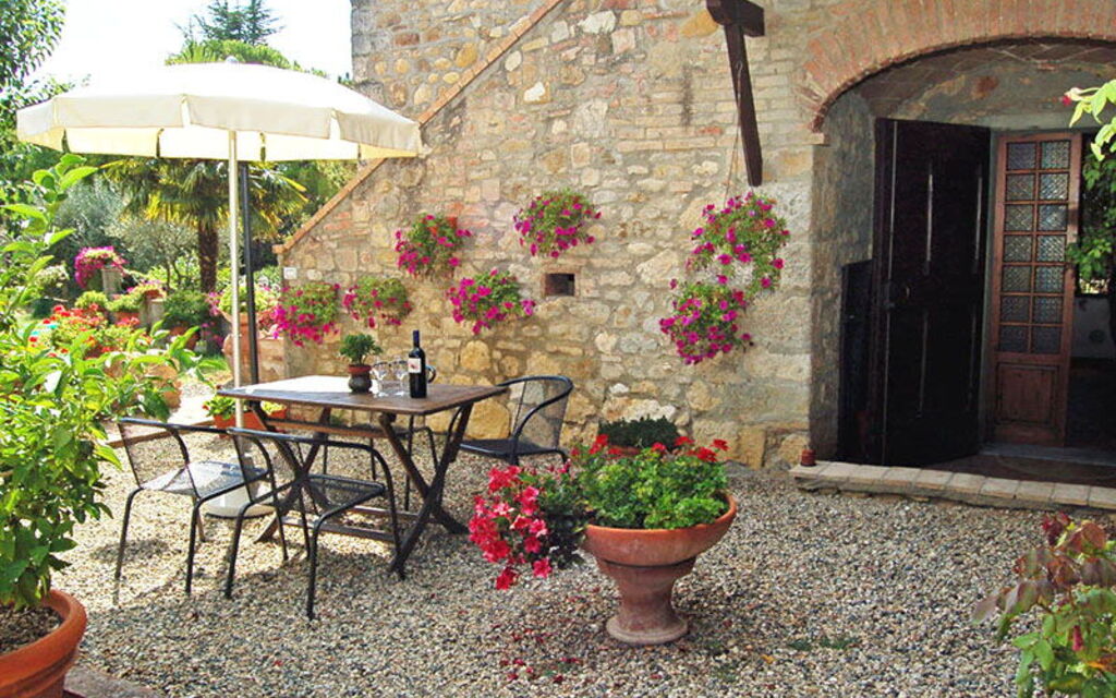 Agriturismo Agresto Apartments And Cottage, Pool, Casole D'elsa: Autumn, Building Exterior, Spring, Summer