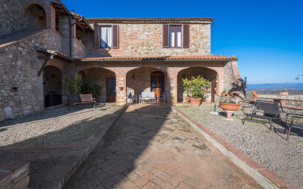 Agriturismo Agresto Apartments And Cottage, Pool, Casole D'elsa: Autumn, Main Entrance, Spring, Summer