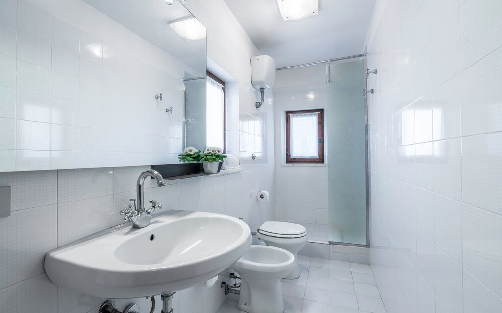 Agriturismo Agresto Apartments And Cottage, Pool, Casole D'elsa - : Autumn, Bathroom, Spring, Summer