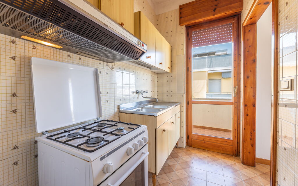 Giovanni Apartment In Gallipoli, Ac, Seaside: Autumn, Kitchen, Spring, Summer