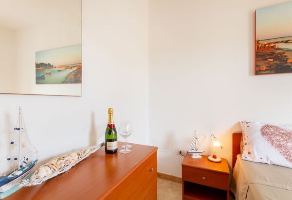 Beach Life Apartment In Boncore: Autunno, Camera da letto, Estate, Inverno, Primavera