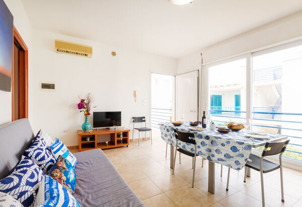 Beach Life Apartment In Boncore: Autunno, Cucina, Estate, Inverno, Primavera, Sala da pranzo, Soggiorno