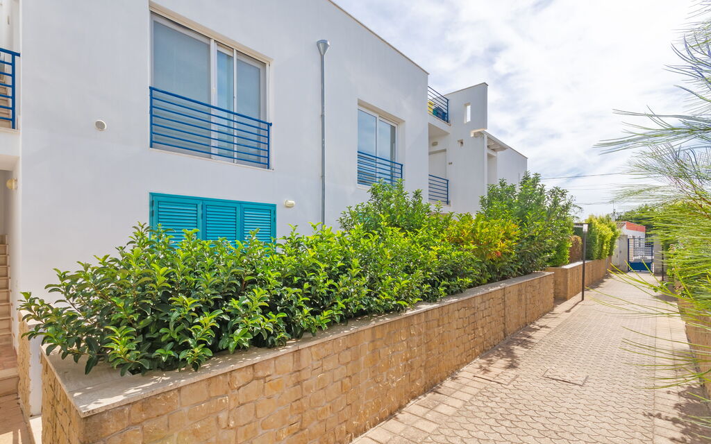 Beach Life Apartment In Boncore: Autumn, Main Entrance, Spring, Summer, Winter