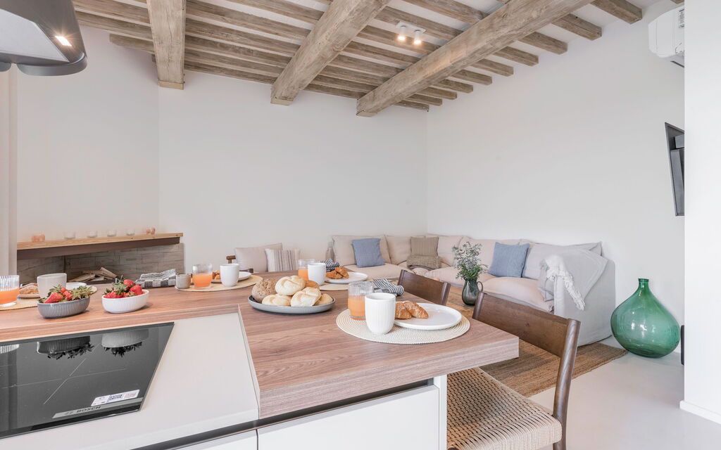 Belmonte Spereto Apartment With Pool, Montaione: Autumn, Kitchen, Living Room, Spring, Summer