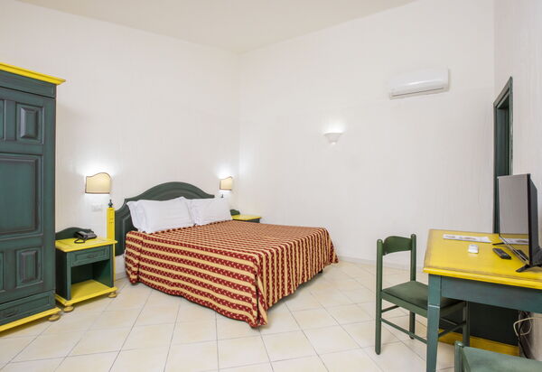 Nature & Country Resort Near The sea: Autunno, Camera da letto, Estate, Inverno, Primavera