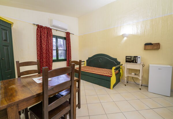 Nature & Country Resort Near The sea: Autunno, Cucina, Estate, Inverno, Primavera, Sala da pranzo, Soggiorno