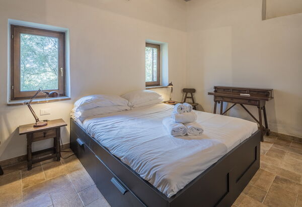 Cottage Monti Pet Friendly With Shared Pool: Autunno, Camera da letto, Estate, Primavera