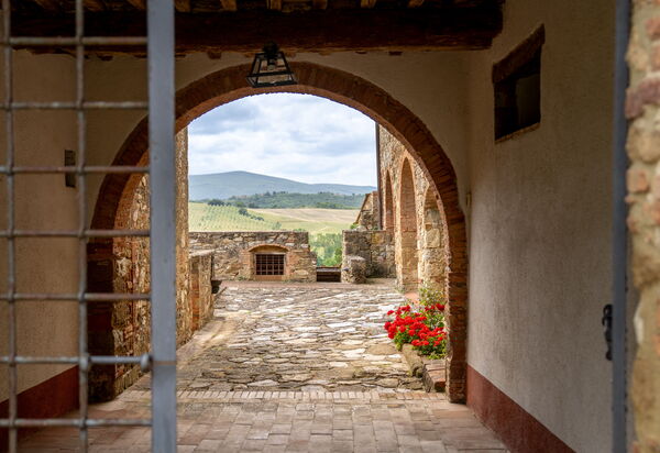 In the Heart of Chianti, Pool, Wifi, View - Lilliano: Autumn, Building Exterior, Spring, Summer