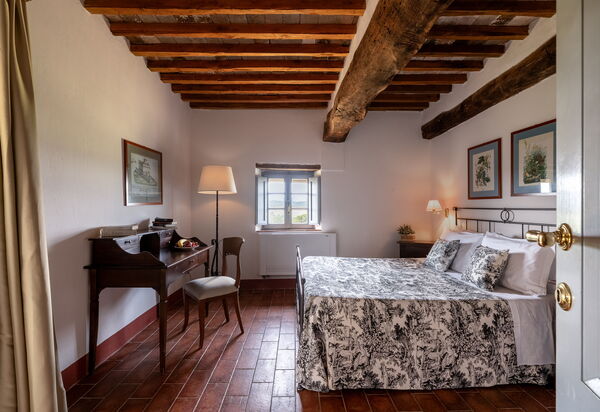 In the Heart of Chianti, Pool, Wifi, View - Lilliano: Autumn, Bedroom, Spring, Summer