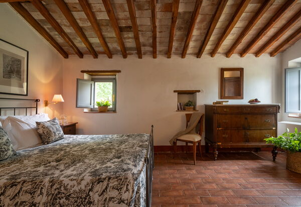 In the Heart of Chianti, Pool, Wifi, View - Lilliano: Autumn, Bedroom, Spring, Summer