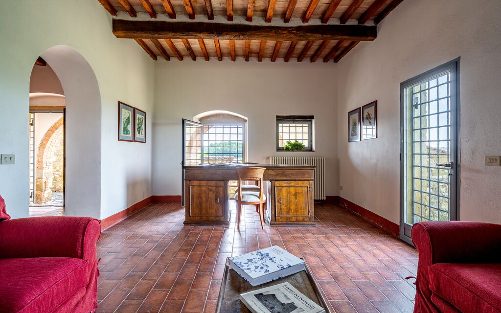 In the Heart of Chianti, Pool, Wifi, View - Lilliano: Autunno, Estate, Primavera, Soggiorno