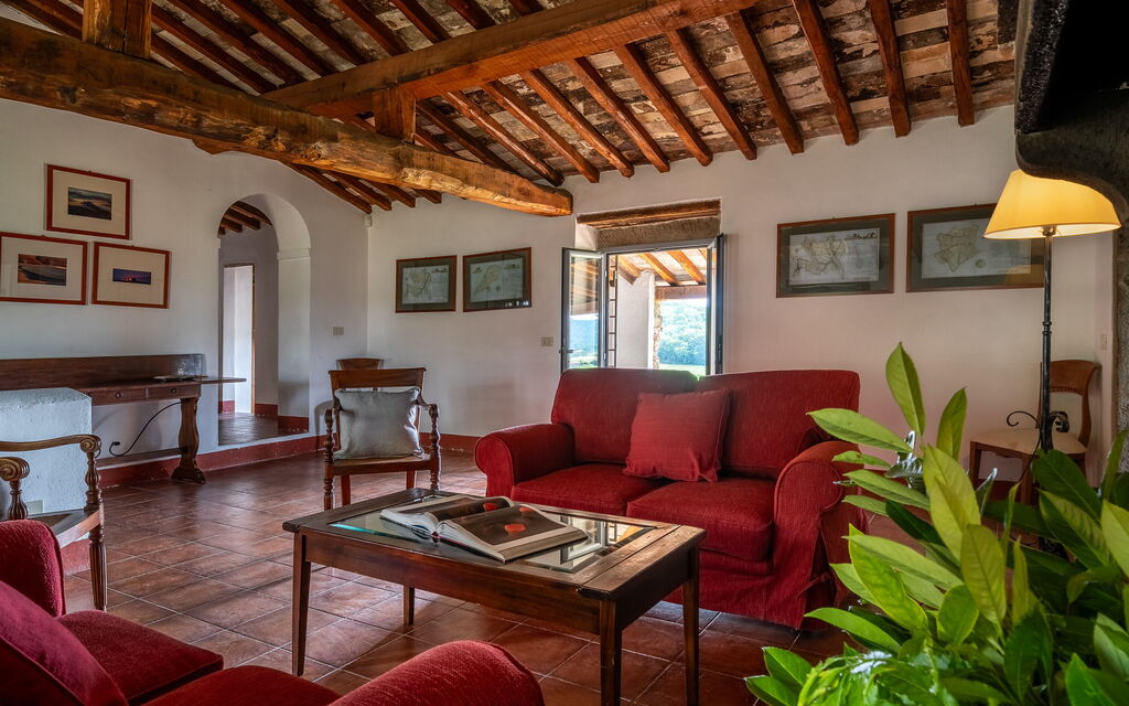 In the Heart of Chianti, Pool, Wifi, View - Lilliano: Autunno, Estate, Primavera, Soggiorno