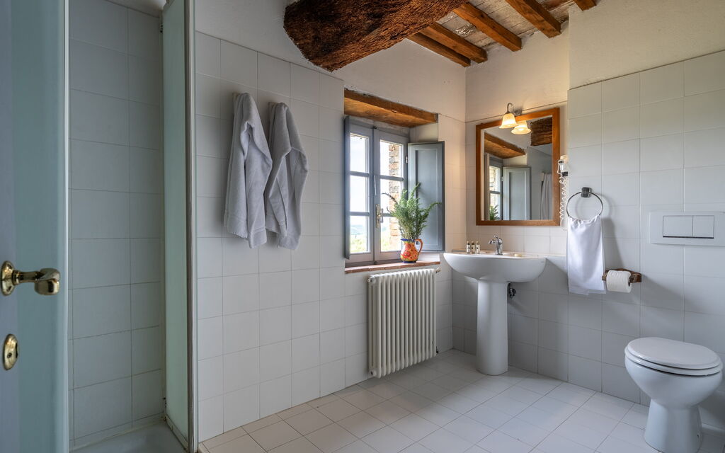 In the Heart of Chianti, Pool, Wifi, View - Lilliano: Autunno, Bagno, Estate, Primavera