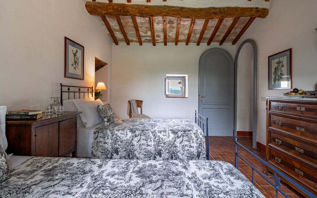 In the Heart of Chianti, Pool, Wifi, View - Lilliano: Autunno, Camera da letto, Estate, Primavera