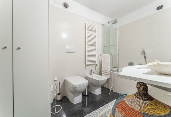 Portello Square Lux Apartment Genova: Autunno, Bagno, Estate, Primavera